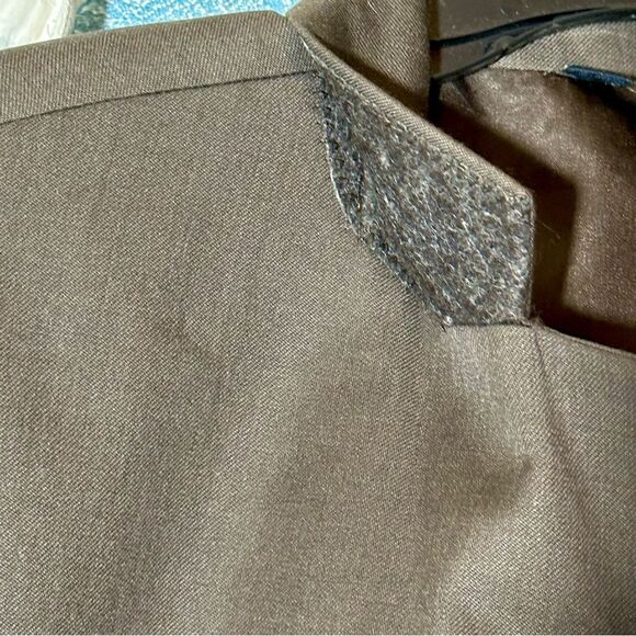 Banana Republic Men's Tailored Wool Two Button Blazer 40S - Picture 5 of 7